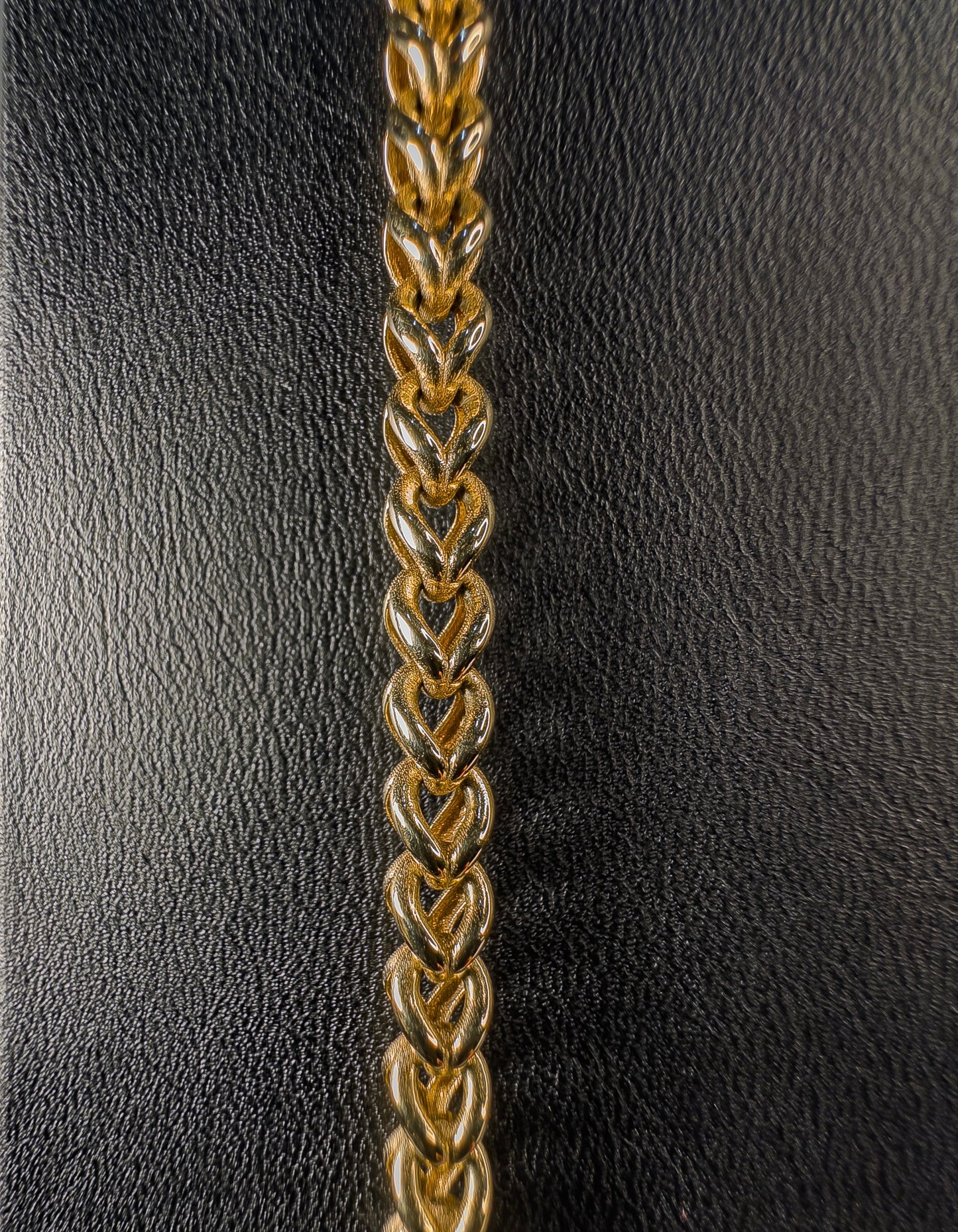 Pulso Tejido Espiga 5 mm · Oro Italiano 10 k