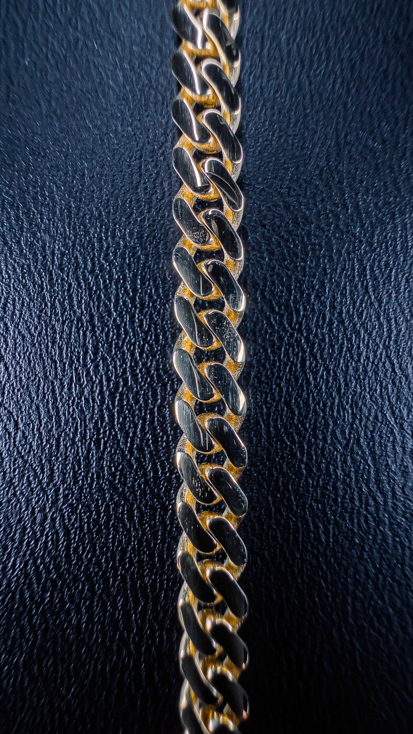 Pulso Mónaco 5 mm · Oro Italiano 10 k